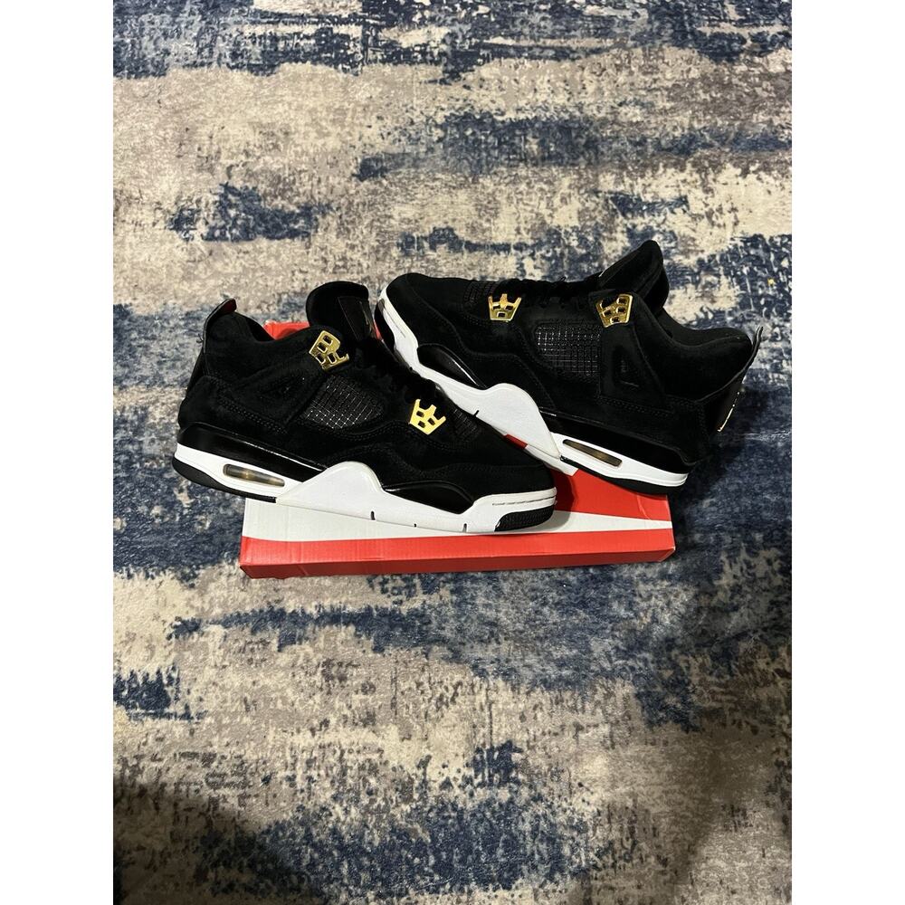 Size 7y- Air Jordan 4 Retro Royalty 2017 Black/Gold 408452-032 - Picture 2 of 6